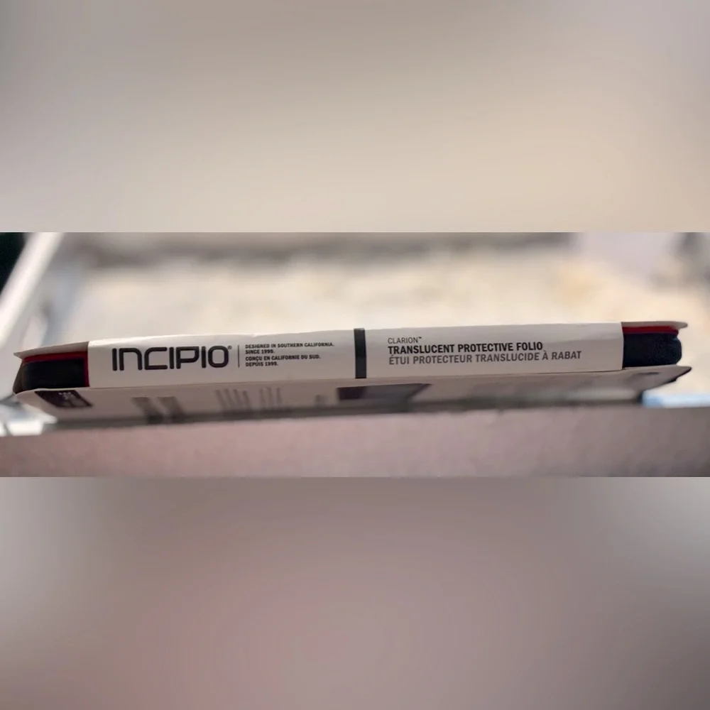 INCIPIO CLARION TRANSLUCENT PROTECTIVE FOLIO